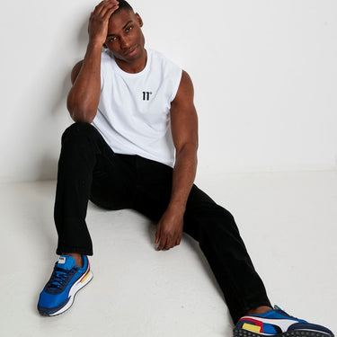 Men's white cut-off sleeveless T-shirt with crew neck and 11° chest logo