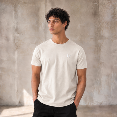 Men's core muscle fit T-shirt in light beige, crew neck, small chest logo
