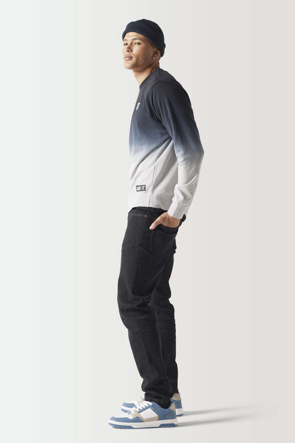 Gradient sweatshirt with crew neck and long sleeves, black to light gray
